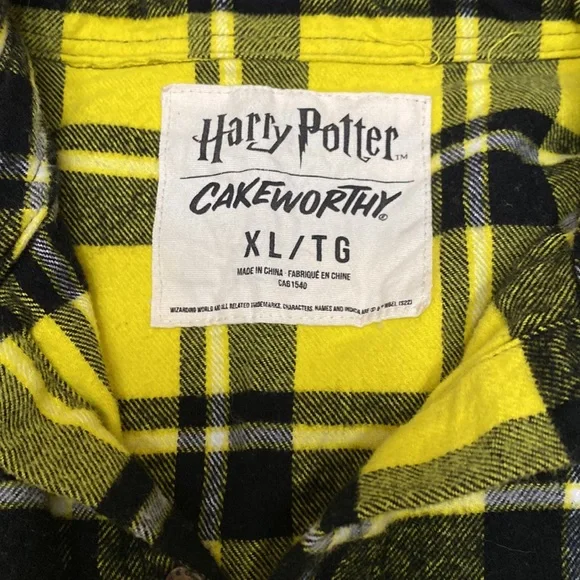 Cakeworthy Harry Potter Hufflepuff Embroidered Flannel Shirt - Picture 5 of 10